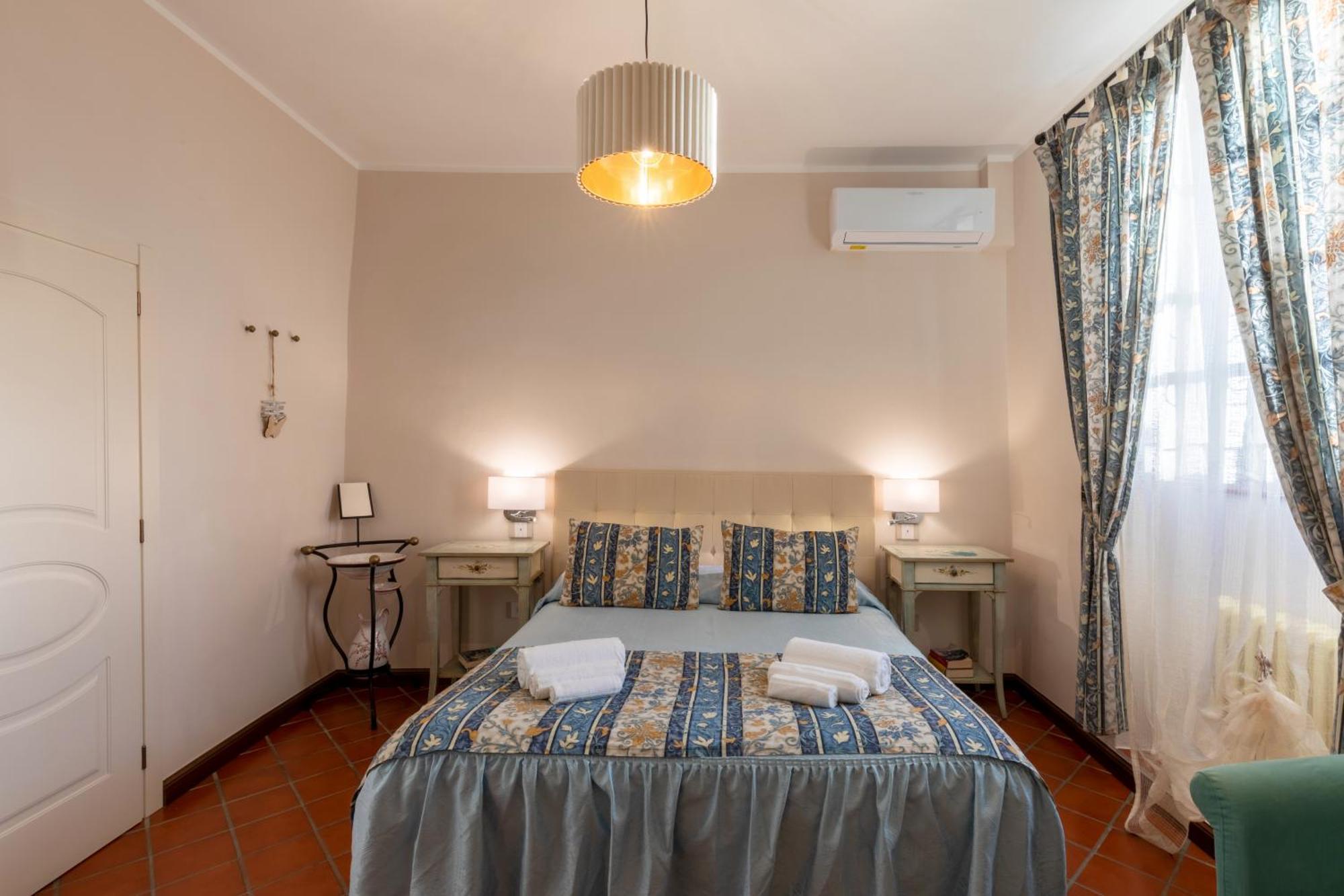 Il Torrione Bed and Breakfast Castiglione del Lago Exteriör bild