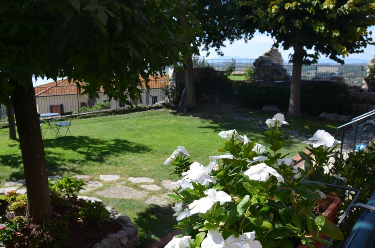 Il Torrione Bed and Breakfast Castiglione del Lago Exteriör bild